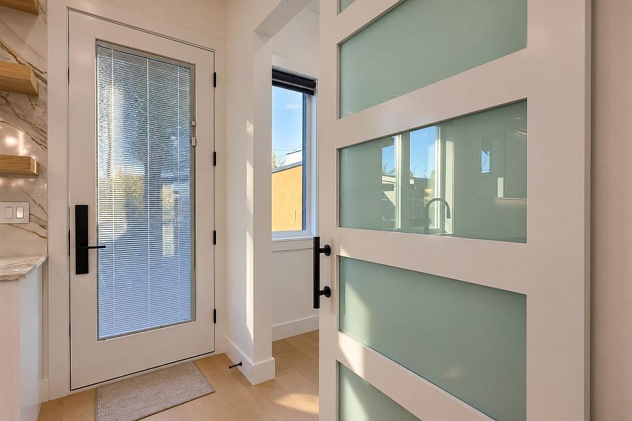 4670 Todd Street Vancouver, BC - 17