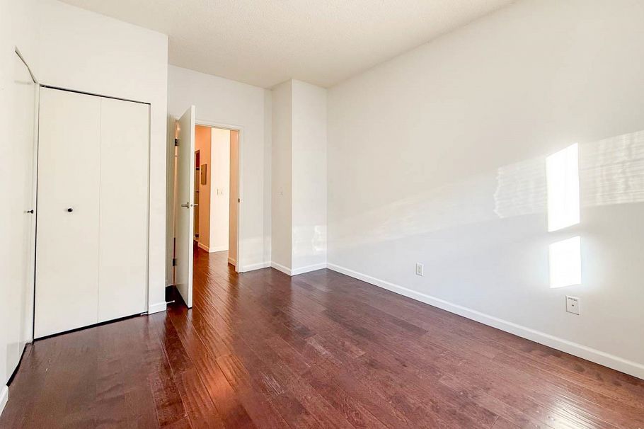 304 827 W 16TH, North Vancouver BC V7P 1R2 North Vancouver, BC - 18