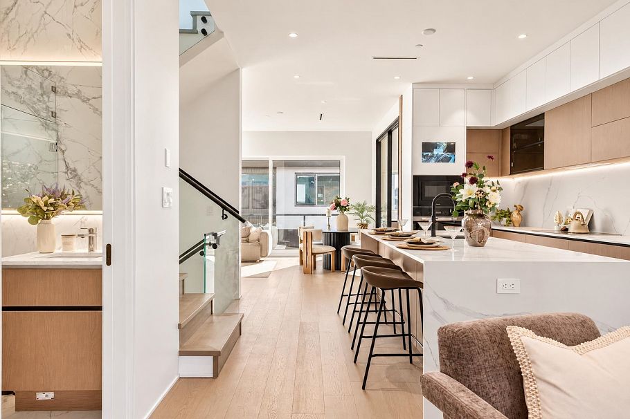 3930 W 33rd Avenue Vancouver, BC - 8