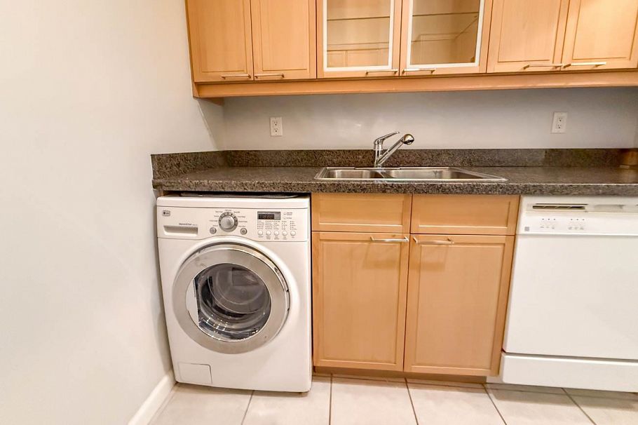 304 827 W 16TH, North Vancouver BC V7P 1R2 North Vancouver, BC - 23