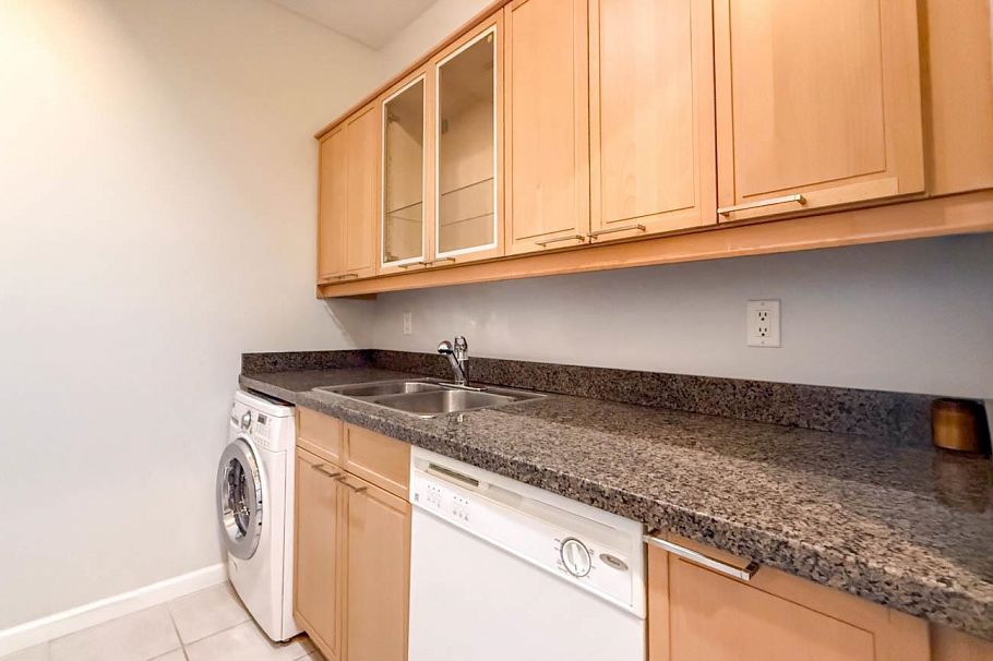 304 827 W 16TH, North Vancouver BC V7P 1R2 North Vancouver, BC - 21