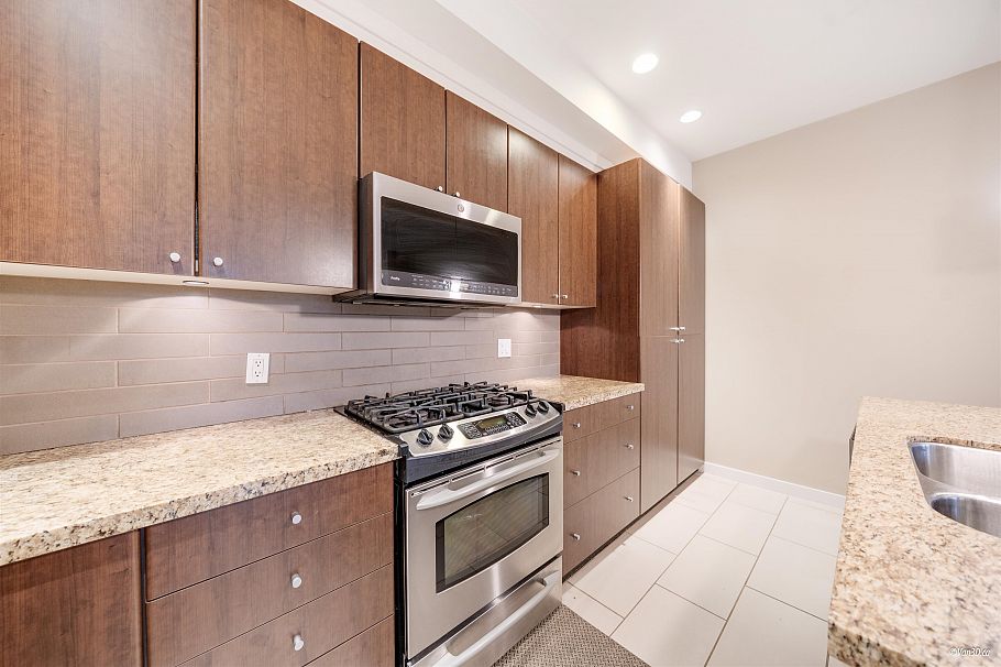 2 1863 Wesbrook Mall Vancouver, BC - 30