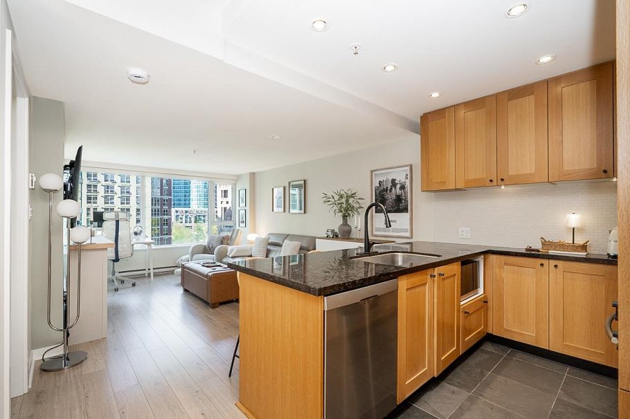 801 821 Cambie Street Vancouver, BC - 7