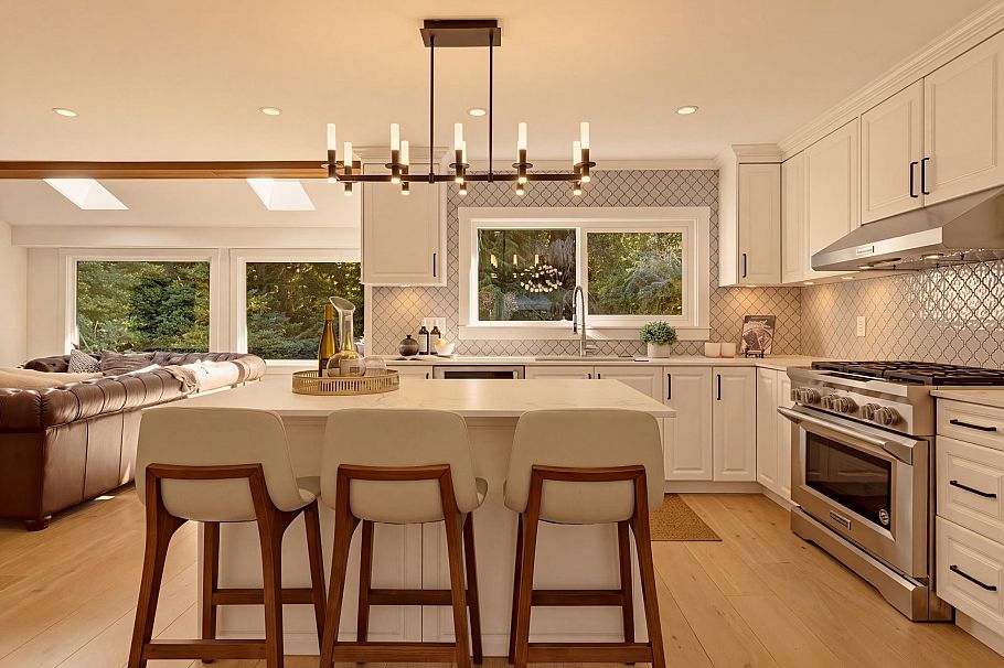 5274 Cliffridge Avenue North Vancouver, BC - 13