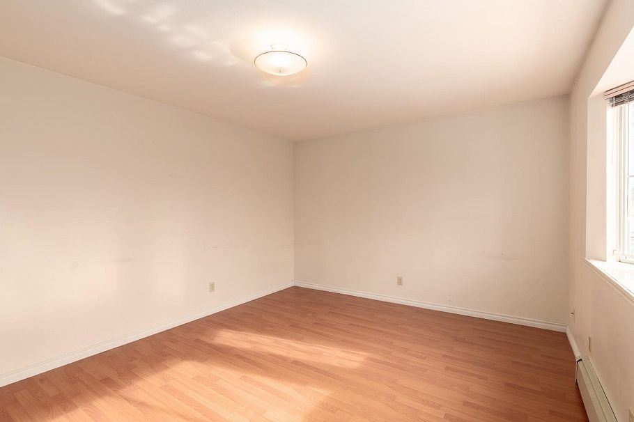 3078 E 6th Avenue Vancouver, BC - 28