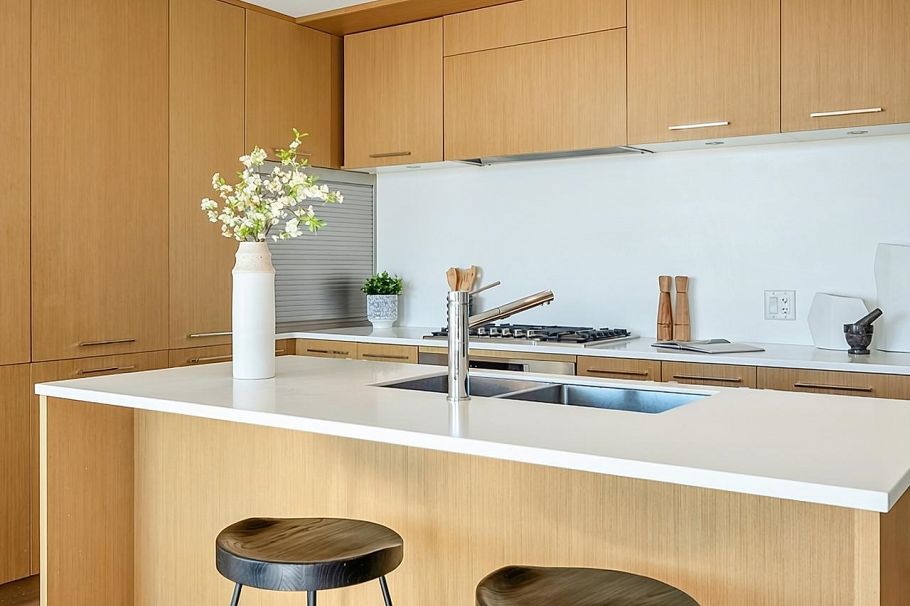 605 5115 Cambie Street Vancouver, BC - 4