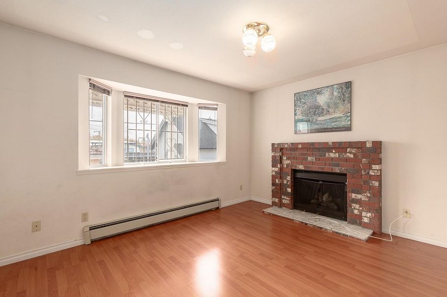 3078 E 6th Avenue Vancouver, BC - 14