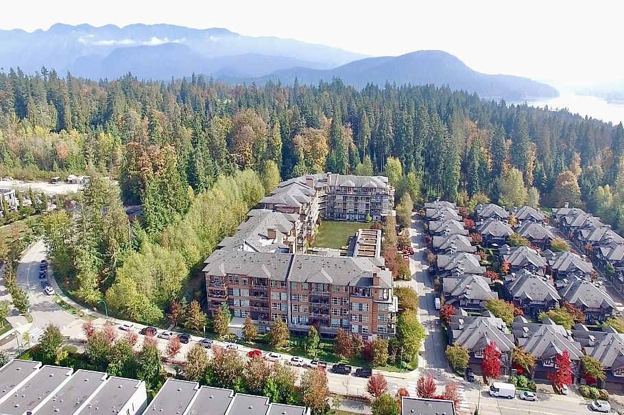 318 3602 Aldercrest Drive North Vancouver, BC - 25