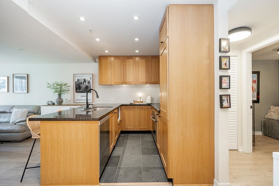 801 821 Cambie Street Vancouver, BC - 9