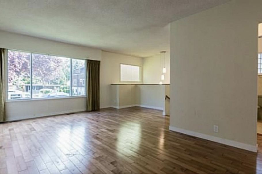 2214 E 4th Avenue Vancouver, BC - 4