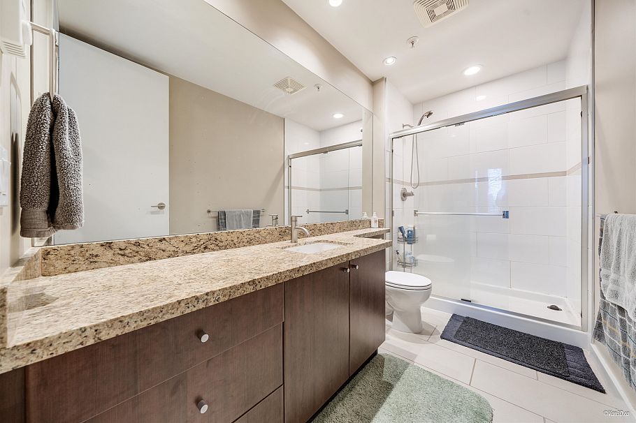 2 1863 Wesbrook Mall Vancouver, BC - 31