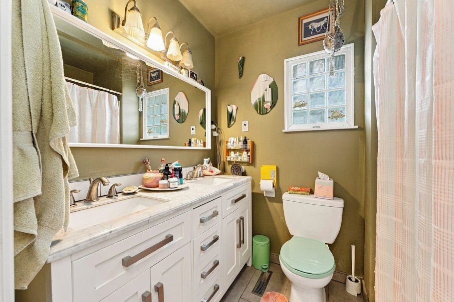 2214 E 4th Avenue Vancouver, BC - 31
