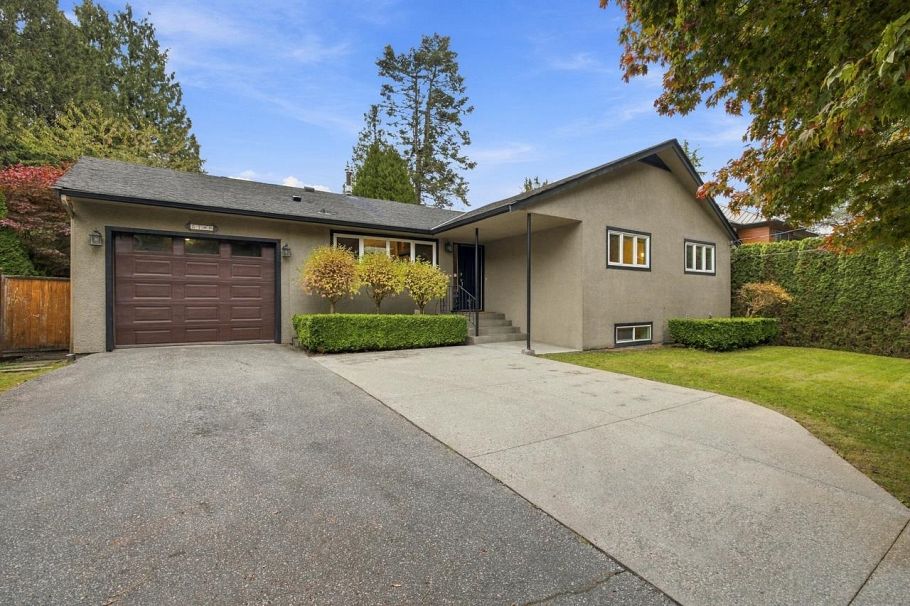 5788 Crown Street Vancouver, BC - 1