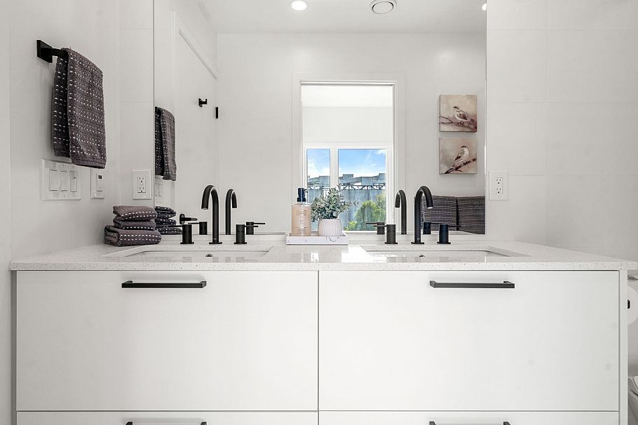 157 555 E 2nd Street North Vancouver, BC - 24