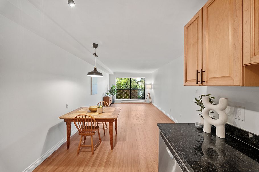 108 251 W 4th Street North Vancouver, BC - 6