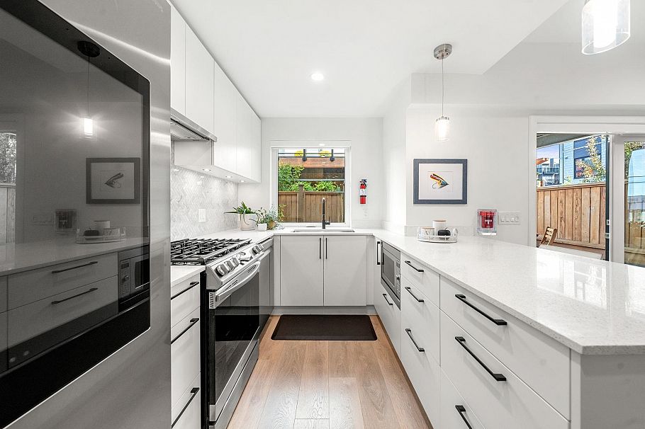 157 555 E 2nd Street North Vancouver, BC - 14