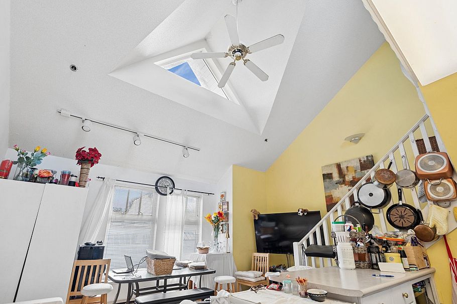 8 2023 W 4th Avenue Vancouver, BC - 7