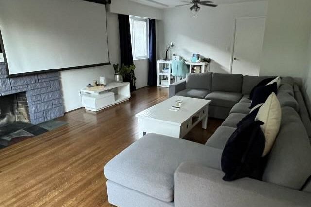 447 E 30th Avenue Vancouver, BC - 4