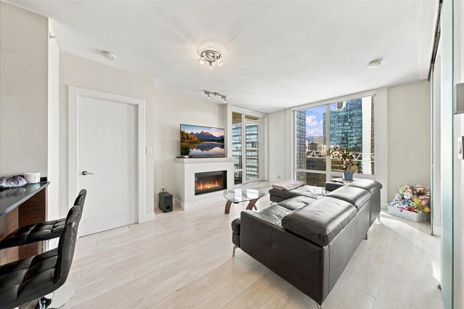2404 565 Smithe Street Vancouver, BC - 4