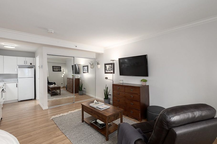 109 1940 Barclay Street Vancouver, BC - 4