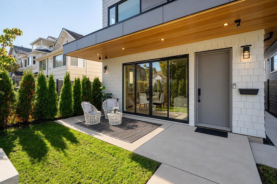 1 5023 Ross Street Vancouver, BC - 5