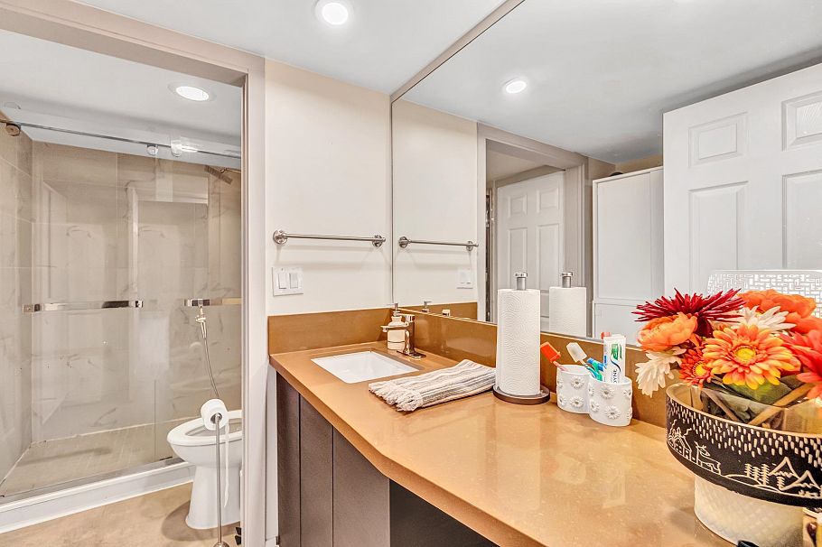 1204 1515 Eastern Avenue North Vancouver, BC - 12