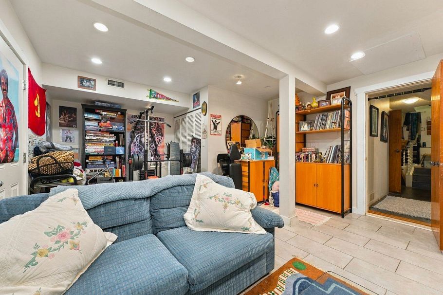 2214 E 4th Avenue Vancouver, BC - 27