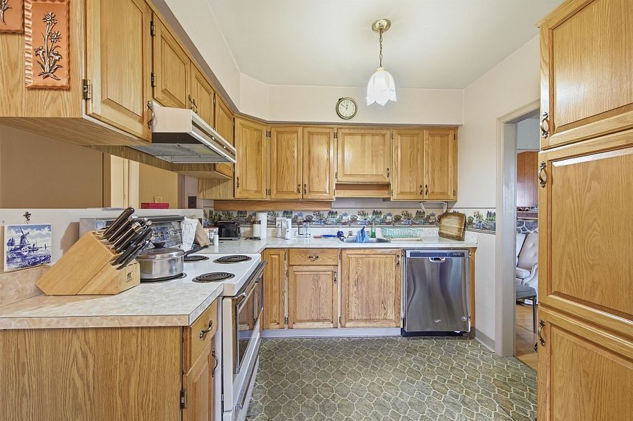 14 W 37th Avenue Vancouver, BC - 6