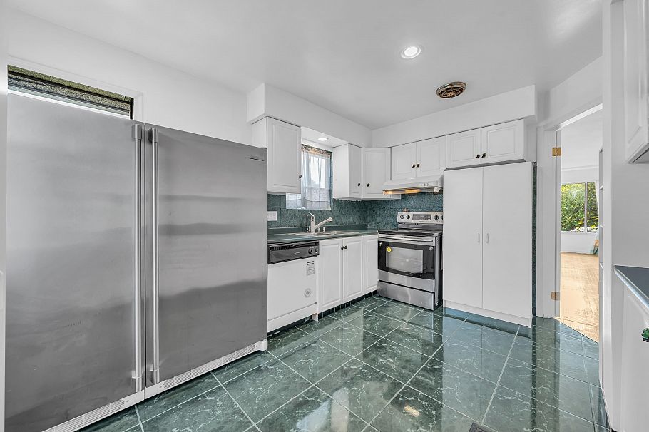 3631 Wellington Avenue Vancouver, BC - 16
