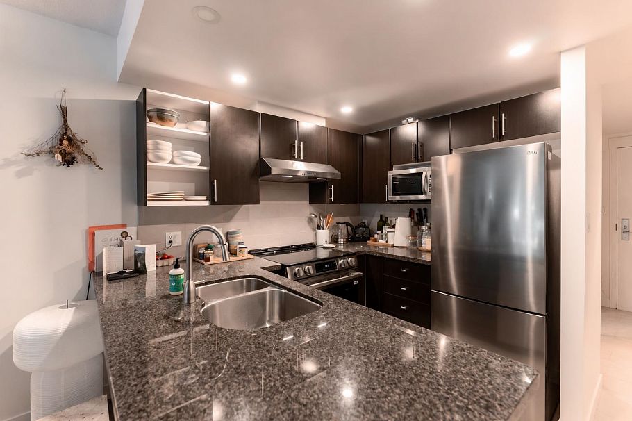 213 2520 Manitoba Street Vancouver, BC - 8