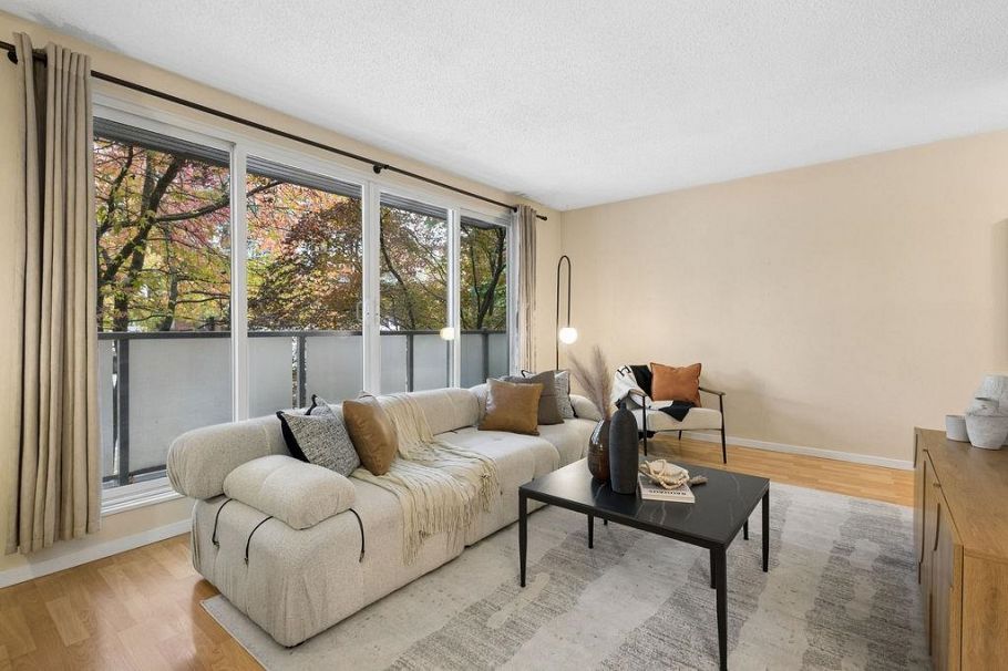 2 224 E 12th Avenue Vancouver, BC - 3