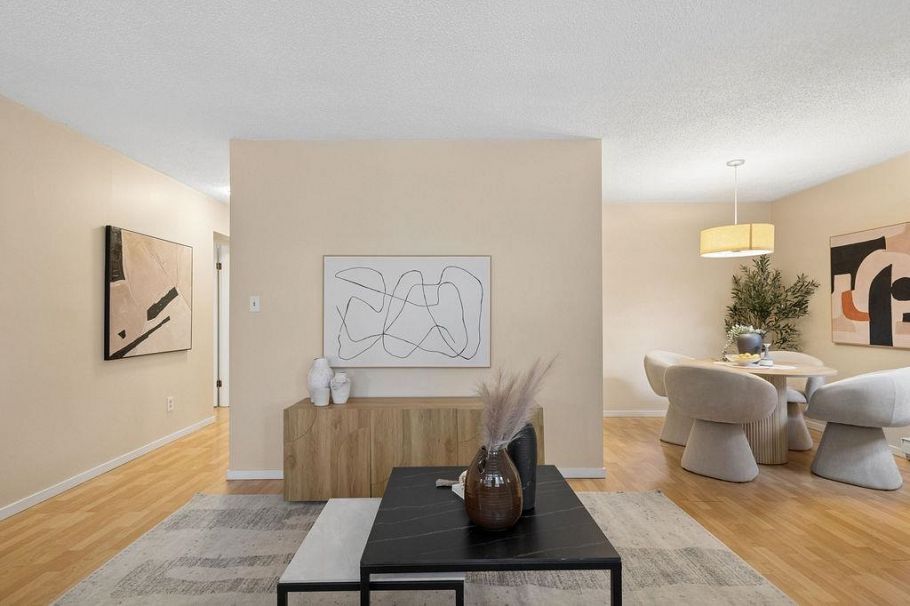 2 224 E 12th Avenue Vancouver, BC - 5