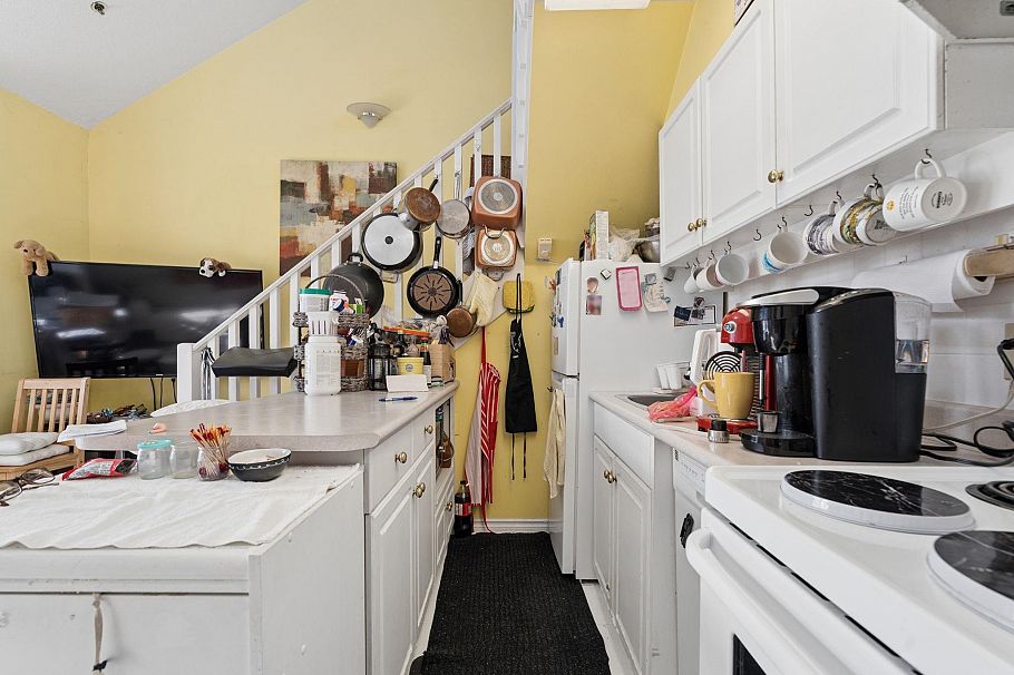 8 2023 W 4th Avenue Vancouver, BC - 9