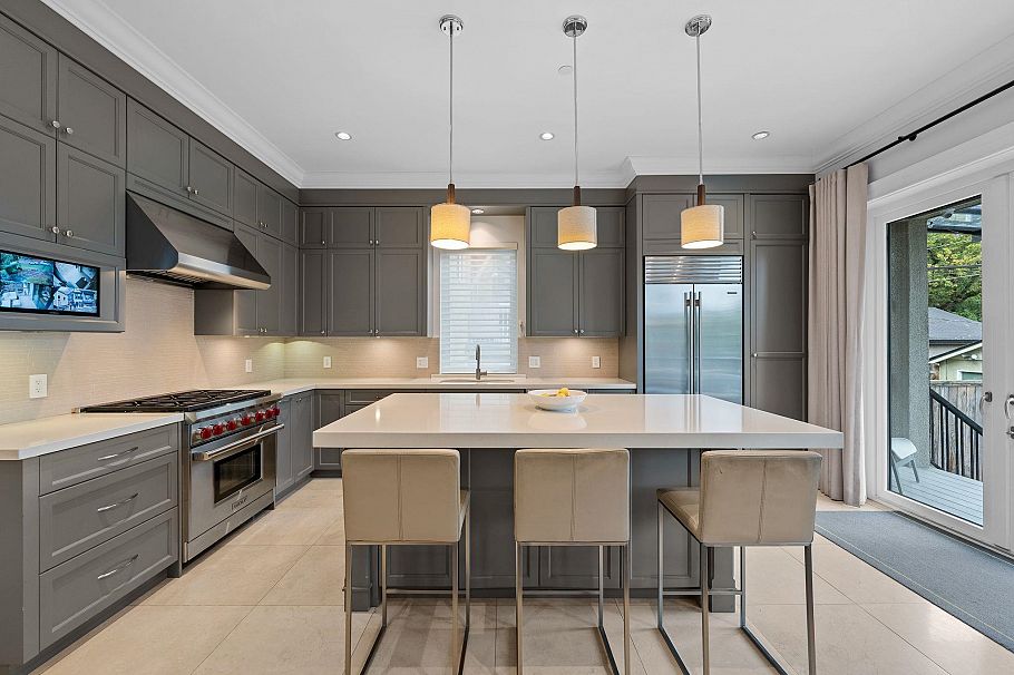 3475 W 24th Avenue Vancouver, BC - 13