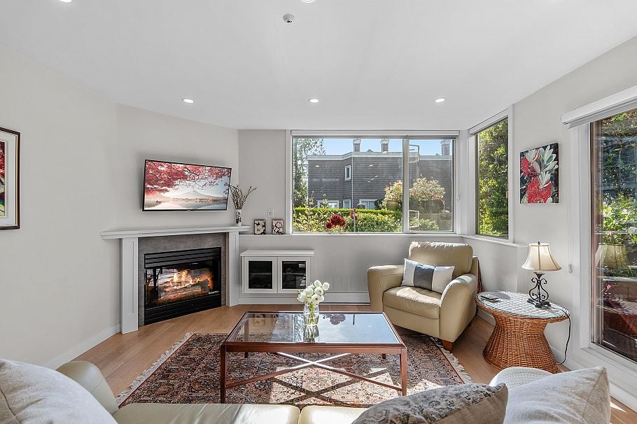 112 8450 Jellicoe Street Vancouver, BC - 2
