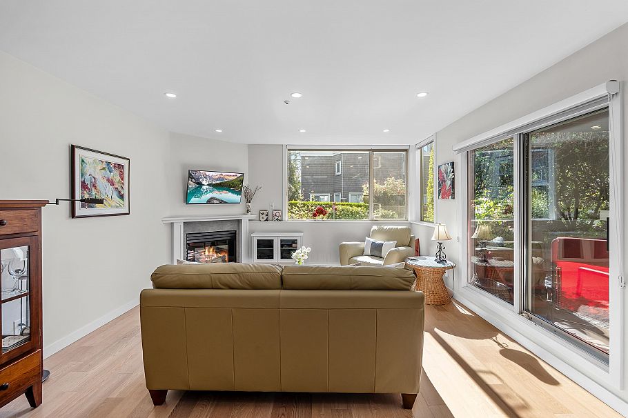 112 8450 Jellicoe Street Vancouver, BC - 6