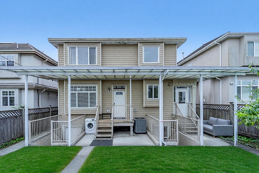 725 W 61st Avenue Vancouver, BC - 5