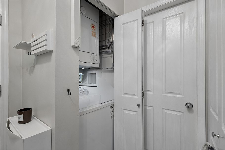 101 1675 W 10th Avenue Vancouver, BC - 17