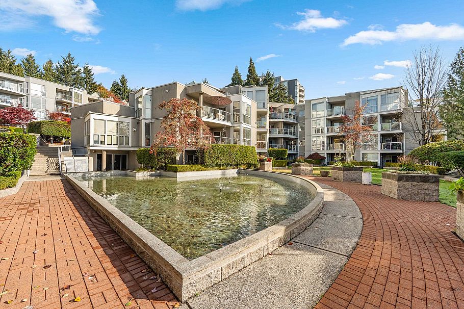 112 8450 Jellicoe Street Vancouver, BC - 25