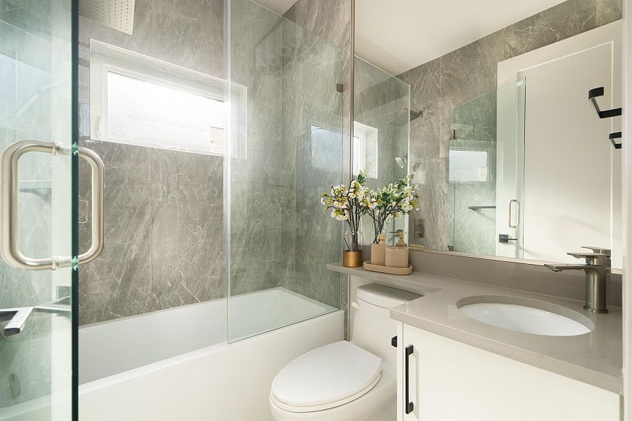 1 5023 Ross Street Vancouver, BC - 22
