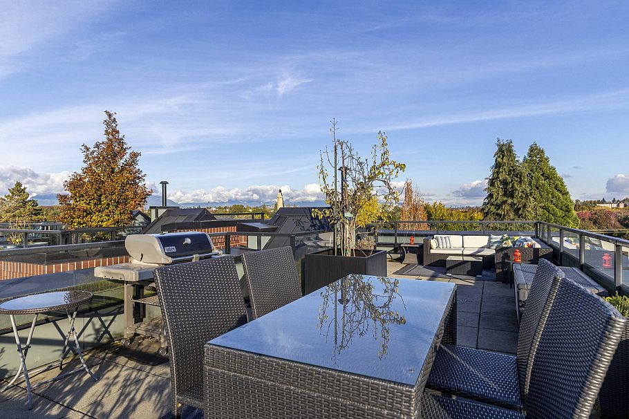 3445 Porter Street Vancouver, BC - 30