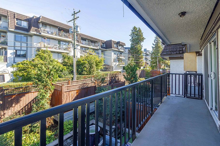 210 270 W 1st Street North Vancouver, BC - 13