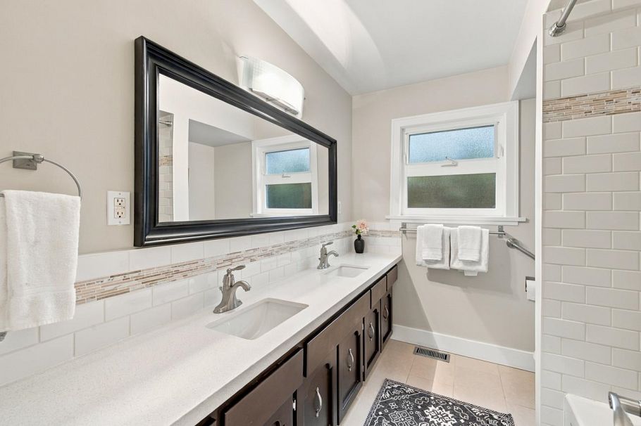 5788 Crown Street Vancouver, BC - 28