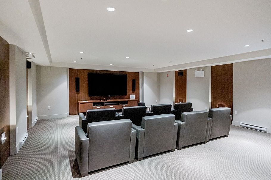 318 3602 Aldercrest Drive North Vancouver, BC - 23