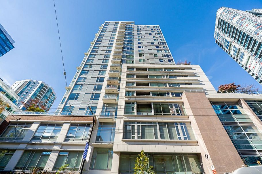 801 821 Cambie Street Vancouver, BC - 3