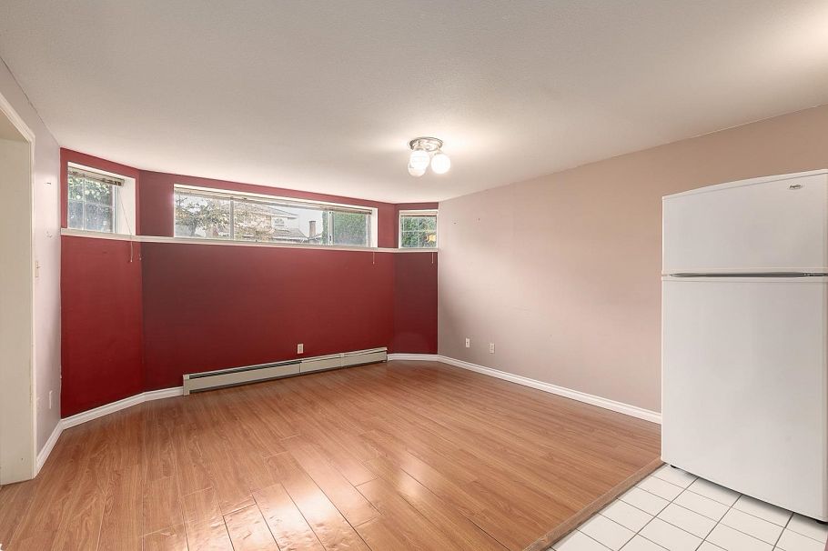 3078 E 6th Avenue Vancouver, BC - 34