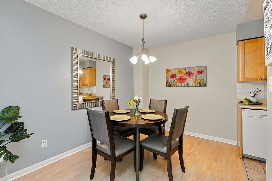 2026 Purcell Way North Vancouver, BC - 6