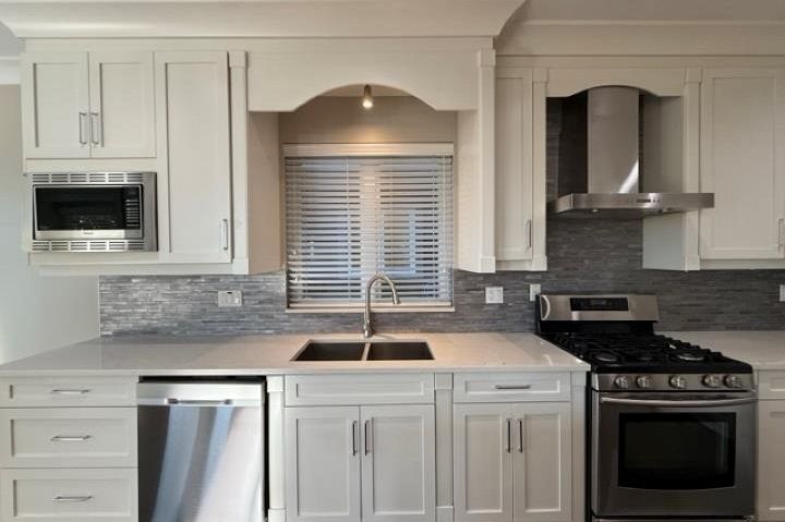 2023 Larson Road North Vancouver, BC - 14