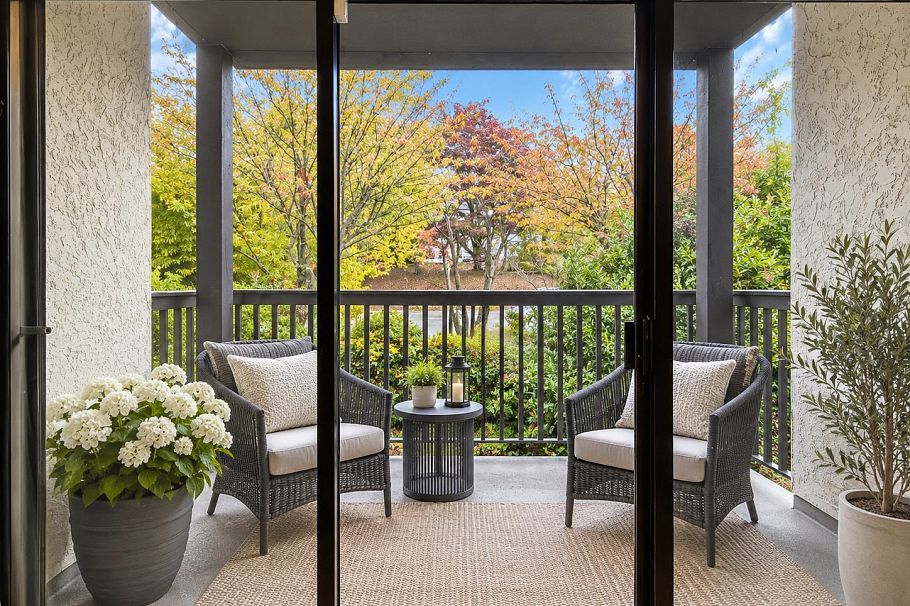 206 211 W 3rd Street North Vancouver, BC - 5