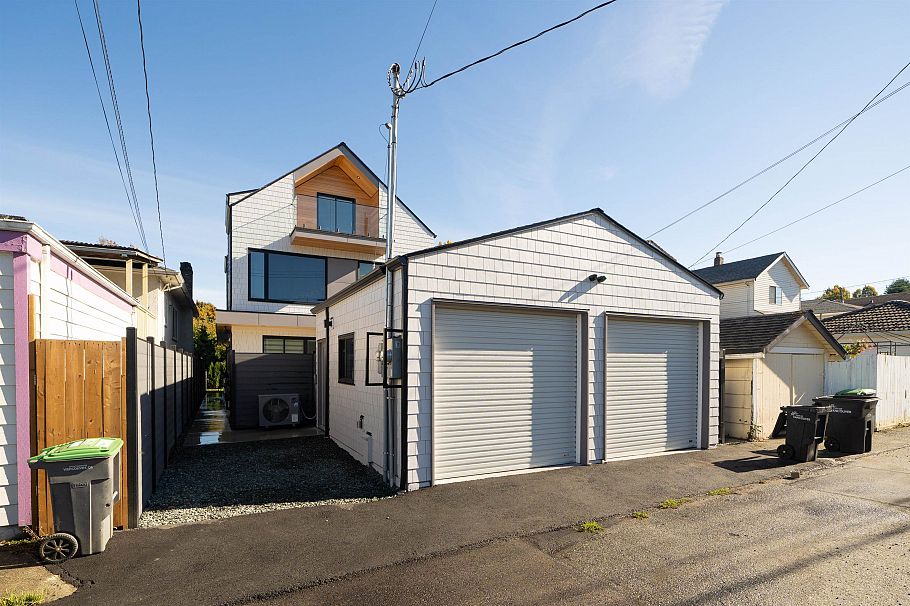 1 5023 Ross Street Vancouver, BC - 30